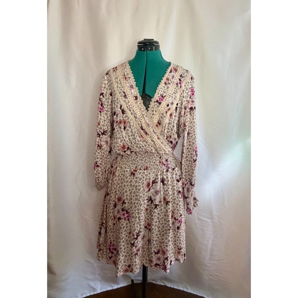 American Rag Cie boho floral faux-wrap mini dress. Size large